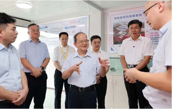 大力发展 大有可为丨广西壮族自治区党委书记鹿心社调研必赢集团bwin南部产业基地