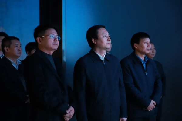 铜仁市委副书记、市长穆嵘坤一行调研必赢集团bwin铜仁（上市主体）产业基地