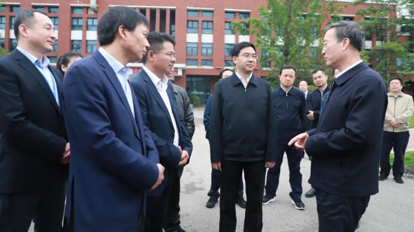 科技立企 | 贵州省政协主席赵永清寄语必赢集团bwin：坚定科技创新，助力企业做大做强