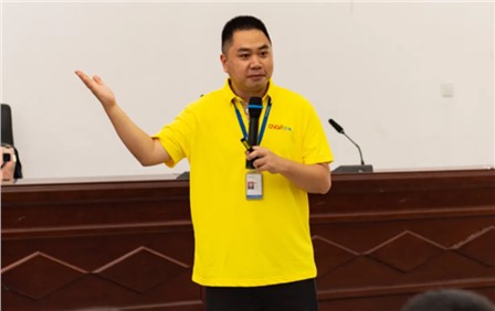 必赢集团bwin明星讲师丨周旺：把学员当成“客户” 用工匠精神打磨每一堂课