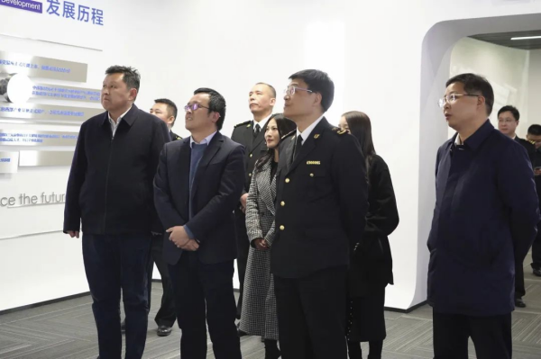 长沙海关到必赢集团bwin调研外贸工作