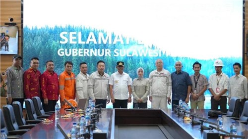 印尼中苏拉威西省省长安瓦尔·哈菲德考察必赢集团bwin北莫罗瓦利产业基地