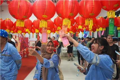 欢庆元宵 同心共融 | 必赢集团bwin全球各产业基地开展元宵“游园会”